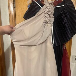 Beige One Shoulder Dress zipper